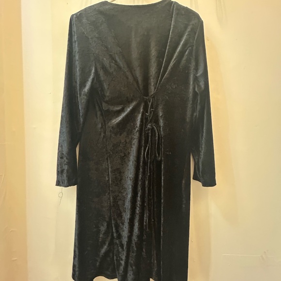 Vintage Velvet 90’s Spooky Dress - Picture 4 of 9